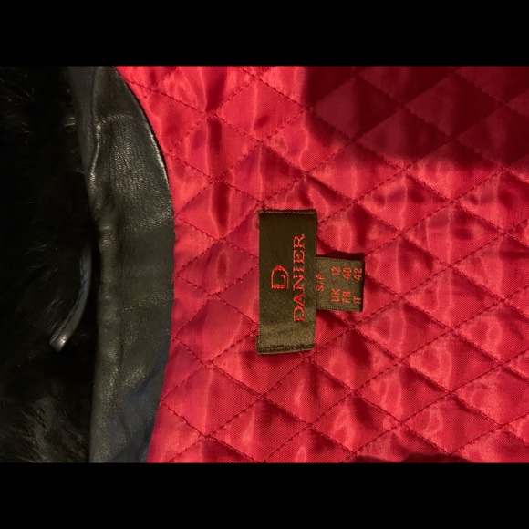 Danier leather jacket. Rabbit fur trim. - Picture 6 of 7